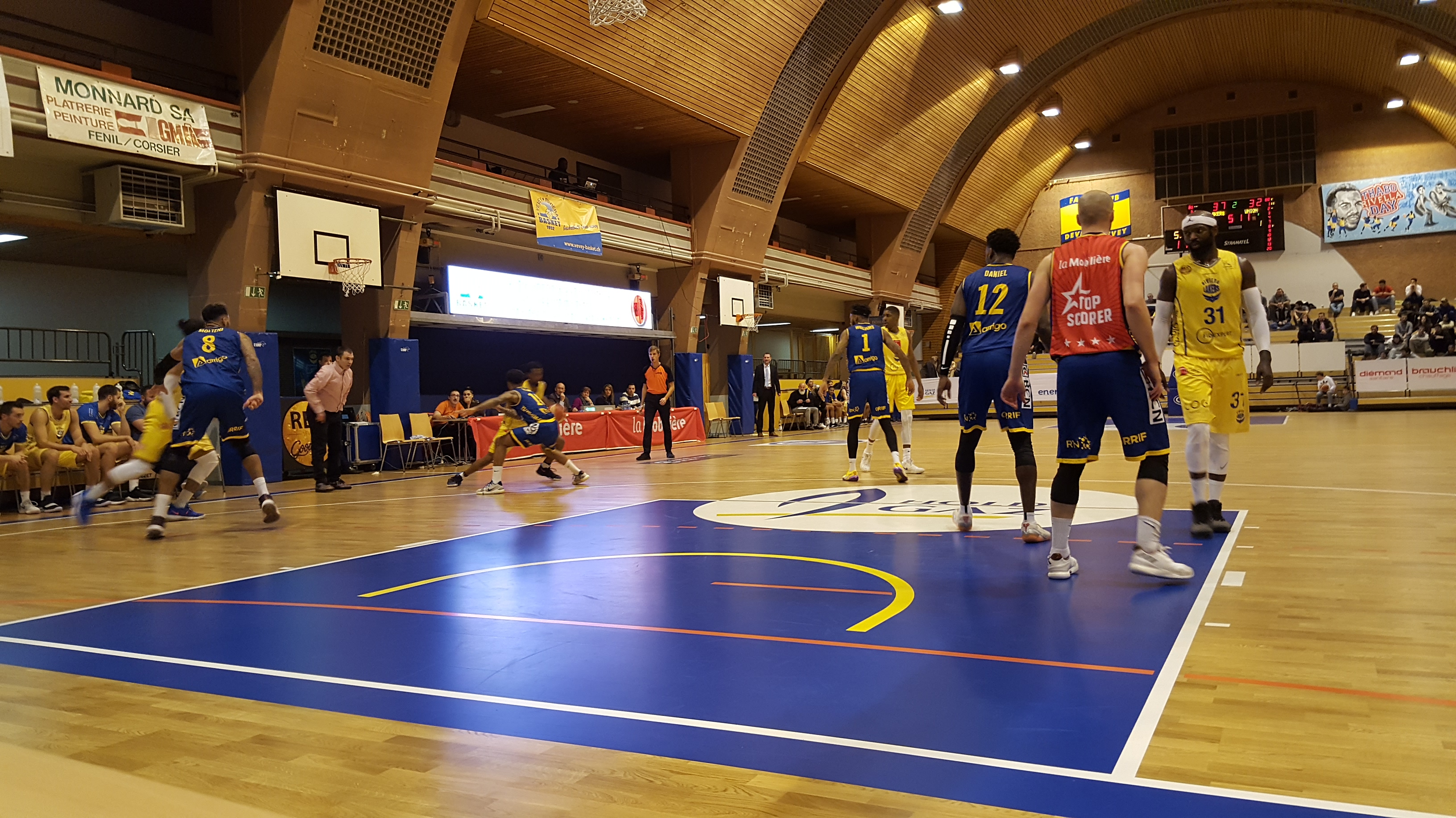 Basket: Les Riviera Lakers remportent un match de folie